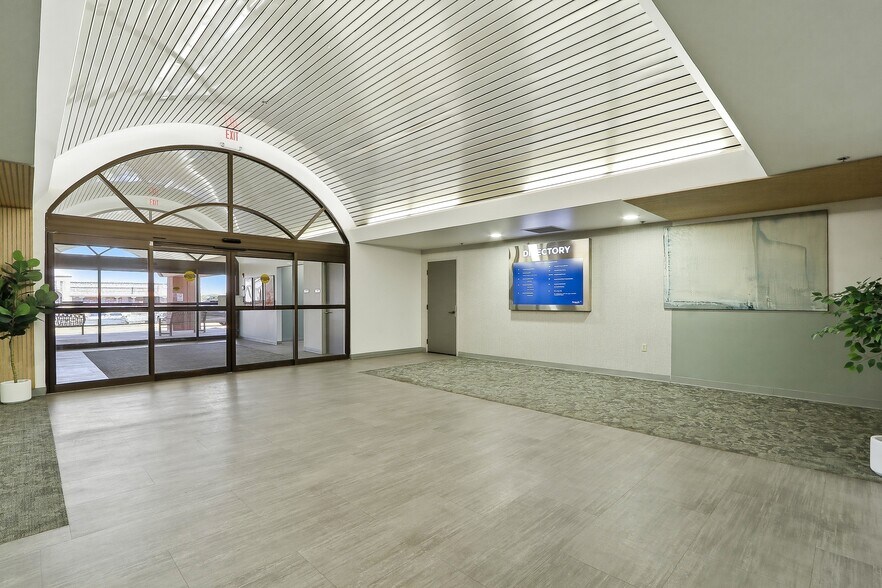 More Photos Of 2400 Trawood Dr, El Paso Medical For Lease