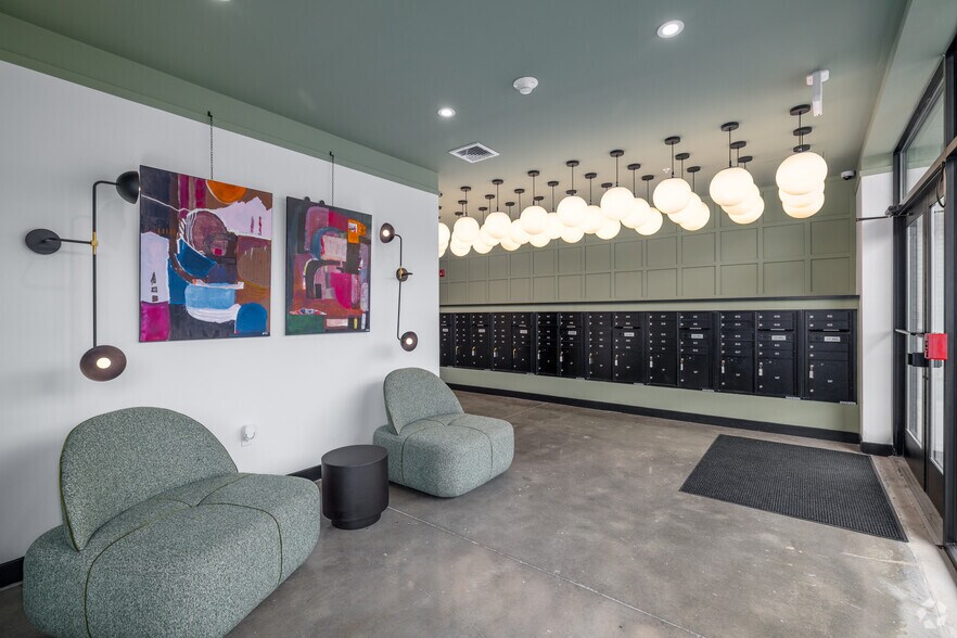 More Photos Of 873 COMMUNIPAW Ave, Jersey City Apartments For Lease