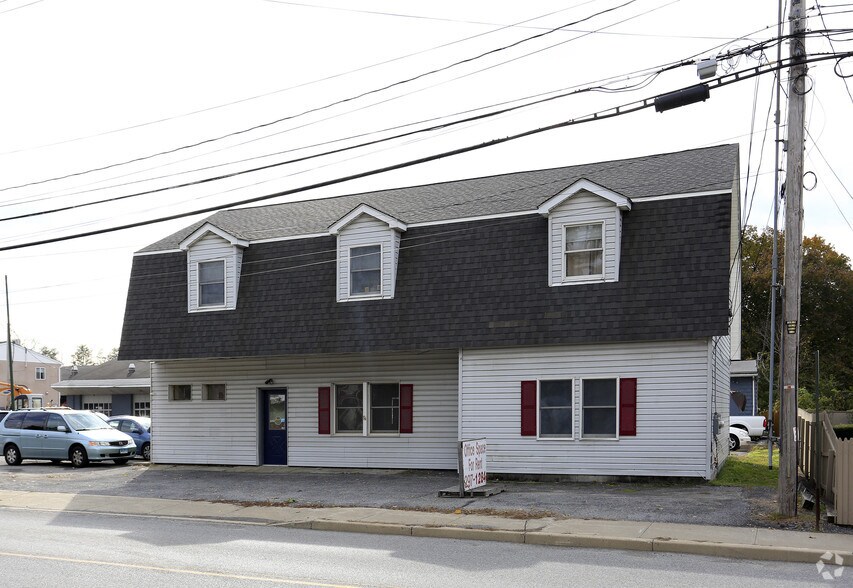 More Photos Of 13 Delavergne Ave, Wappingers Falls Office For Sale