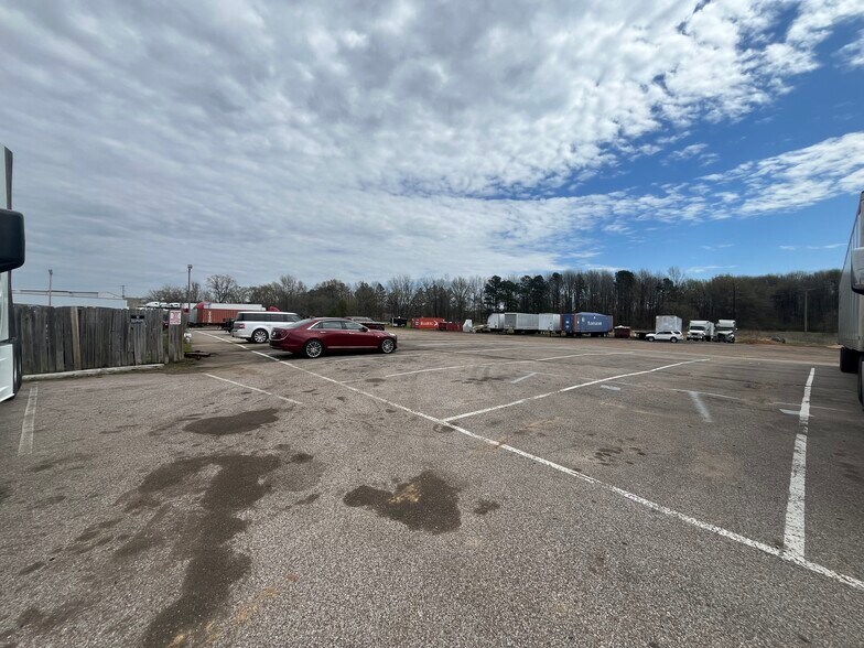 More Photos Of 10130 Highway 178, Olive Branch Warehouse For Sale