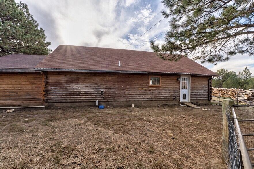 More Photos Of 1116 N 5th St, Custer Trailer Camper Park For Sale