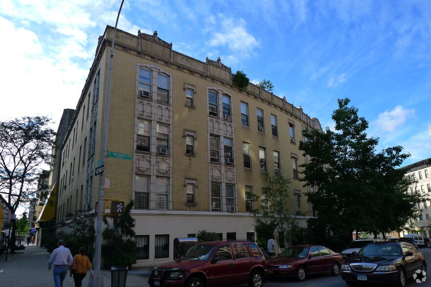 More Photos Of 10 Fort Washington Ave, New York Specialty For Lease