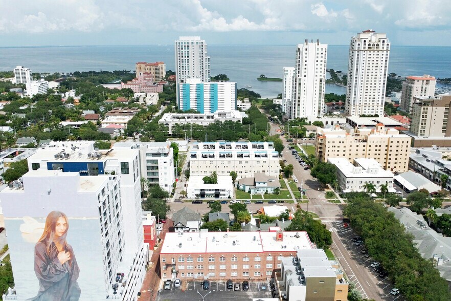 More Photos Of 425 2nd St N, Saint Petersburg Apartments For Sale