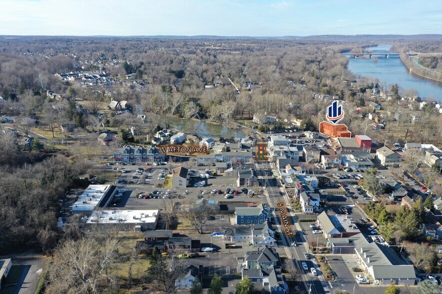 More Photos Of 10 N Main St, Yardley Office For Lease