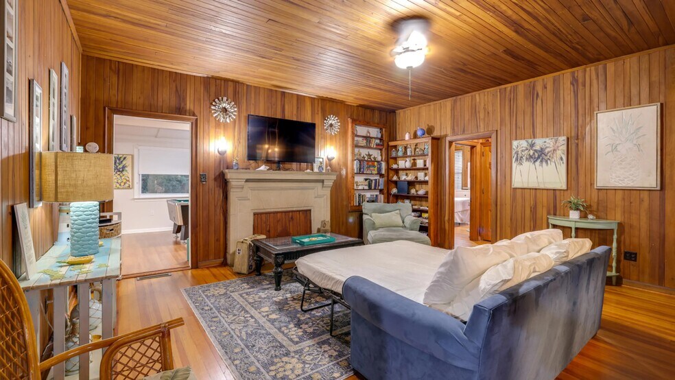 More Photos Of 15 15th St, Tybee Island Specialty For Sale