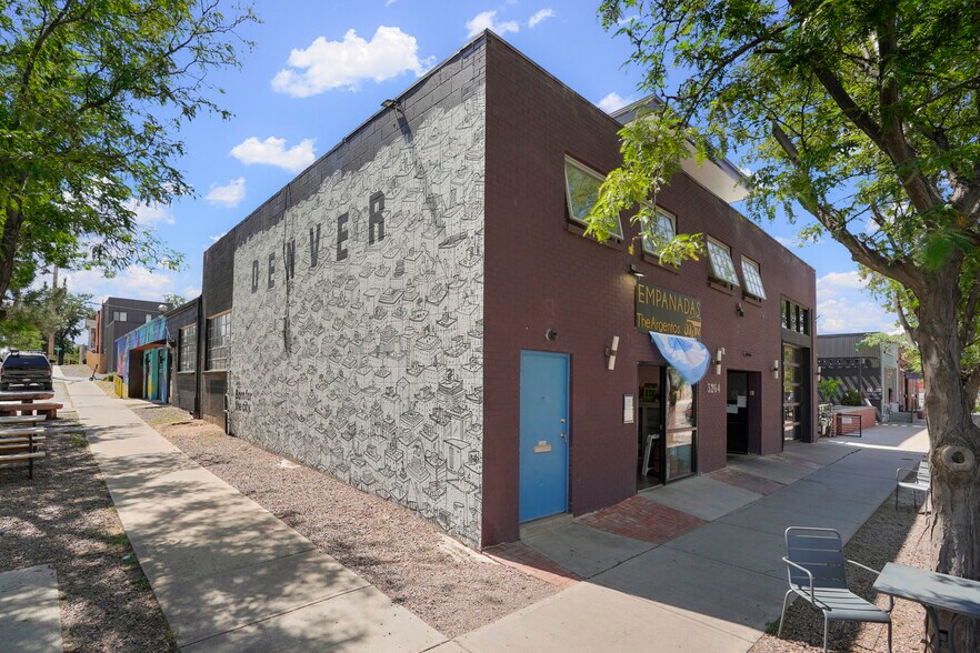 More Photos Of 3264 Larimer St, Denver Restaurant For Sale
