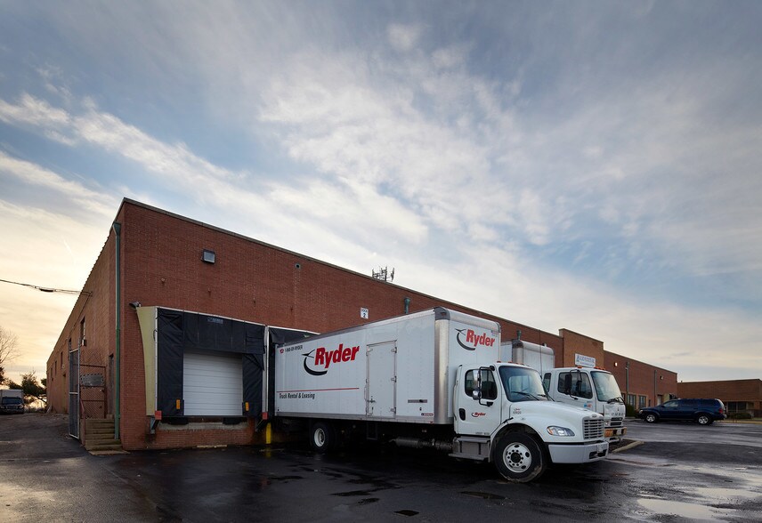 More Photos Of 6701 Moravia Park Dr, Baltimore Warehouse For Lease