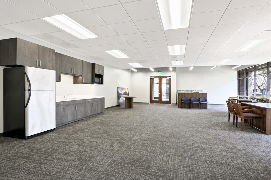 More Photos Of 1036 W Taft Ave, Orange Loft Creative Space For Sale