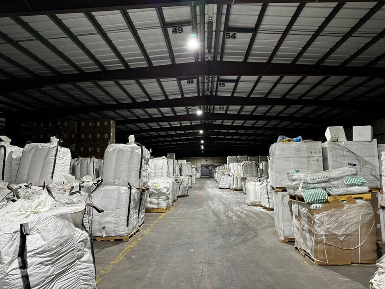 More Photos Of , Lincoln Industrial For Sale