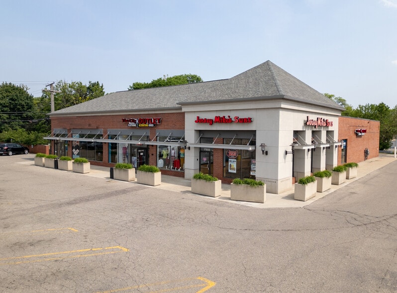 Primary Photo Of 17651-17655 W 12 Mile Rd, Southfield Freestanding For Lease