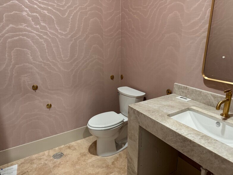 More Photos Of 2882 E Russell Rd, Las Vegas Office For Sale