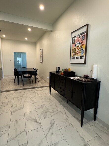 More Photos Of 10103 Louetta Rd, Houston Medical For Sale