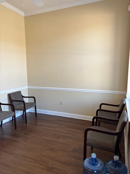 More Photos Of 1555 Kingsley Ave, Orange Park Medical For Sale