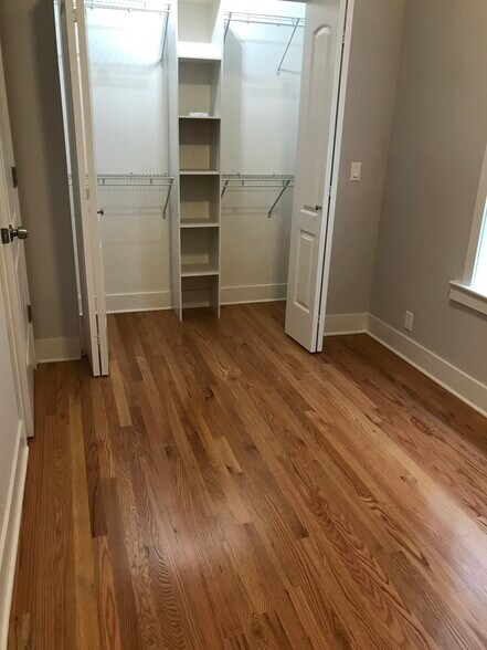 More Photos Of 904 N California Ave, Chicago General Retail For Sale