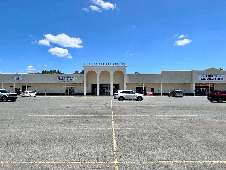Primary Photo Of 501 S Main St, Springhill Unknown For Lease