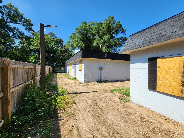 More Photos Of 3101 W Mallory St, Pensacola Apartments For Sale