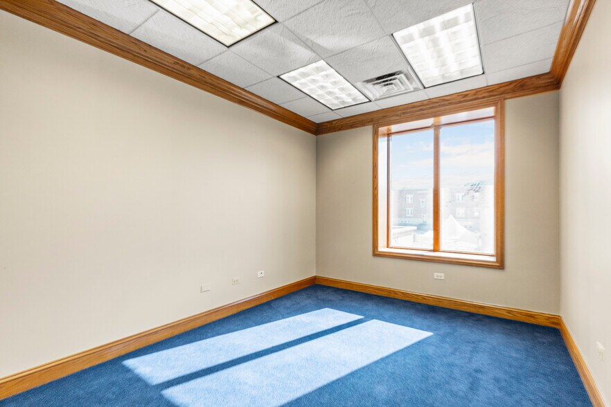 More Photos Of 310 Main St, Lemont Bank For Lease