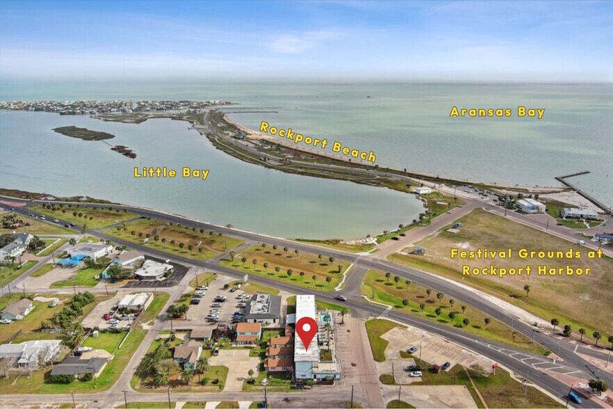 More Photos Of 1212 E Laurel St, Rockport Hotel For Sale