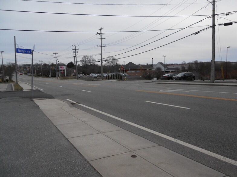More Photos Of 124 E Main Rd, Middletown General Retail For Lease