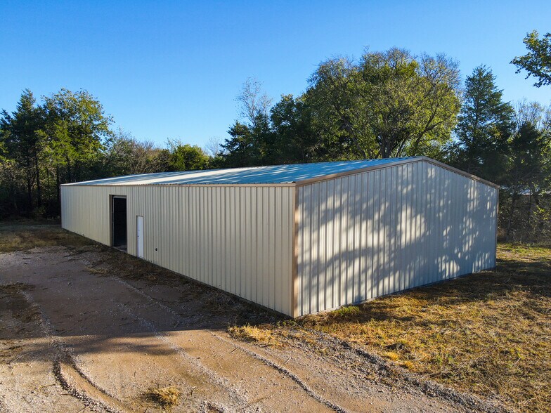 More Photos Of 8201 Centennial Farms Dr, Coyle Light Distribution For Sale