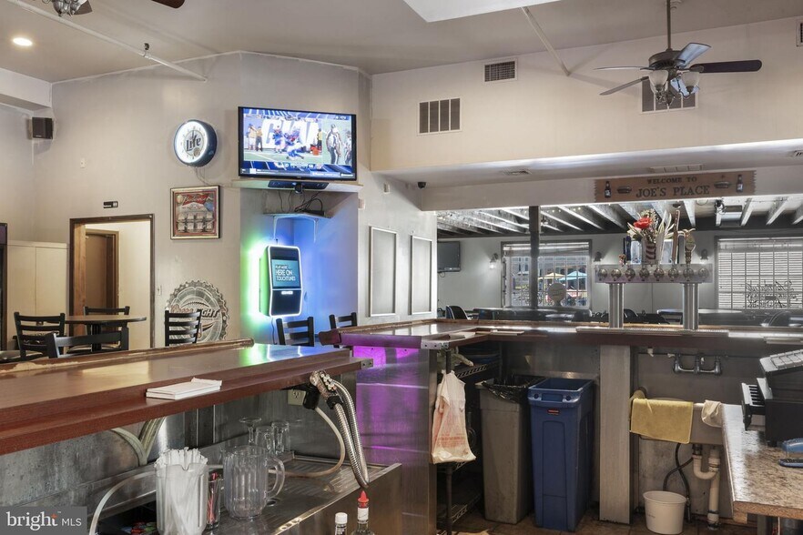 More Photos Of 5 Spring Valley Rd, Reading Restaurant For Sale