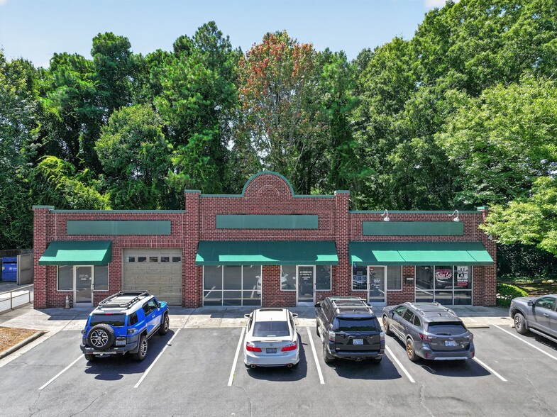 More Photos Of 594 E Chatham St, Cary Office For Sale