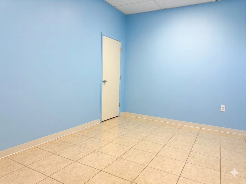 More Photos Of 2108 N Main St, Hazard General Retail For Sale