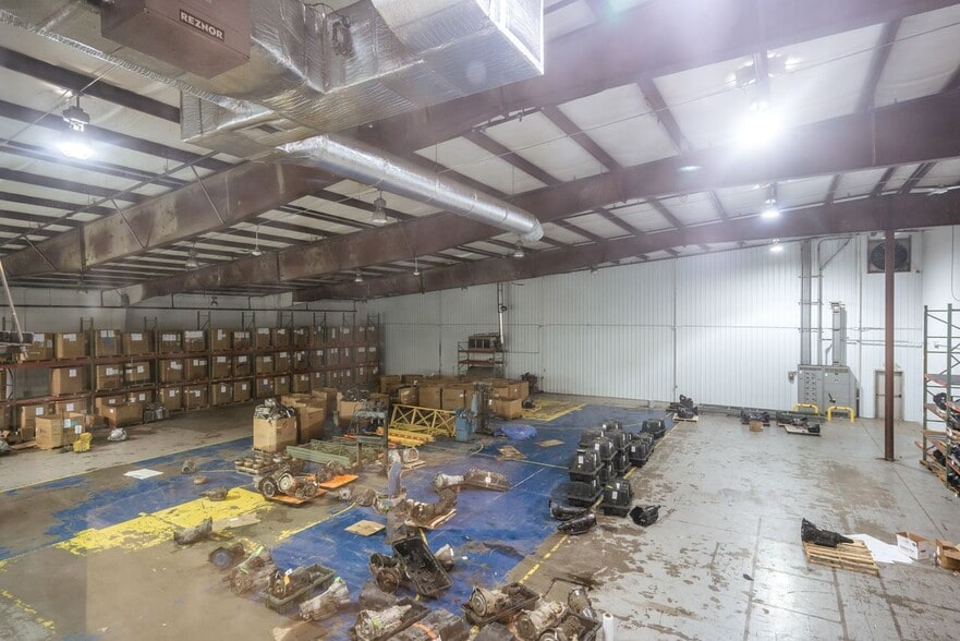 More Photos Of 4282-4364 E Blue Lick Rd, Louisville Warehouse For Sale