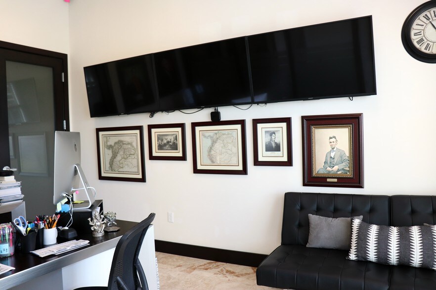 More Photos Of 10388 State Road 84, Davie Warehouse For Lease
