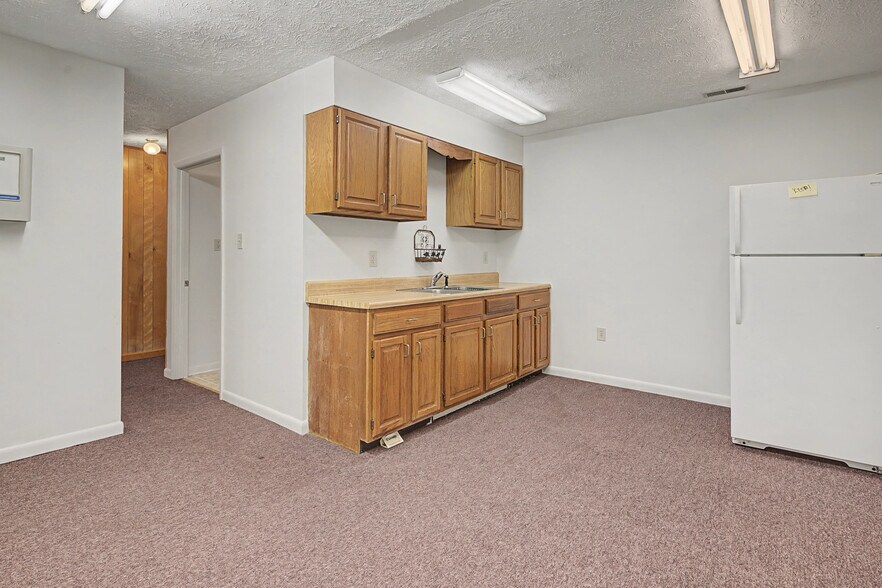 More Photos Of 219 N Main St, Spring Lake Bank For Sale
