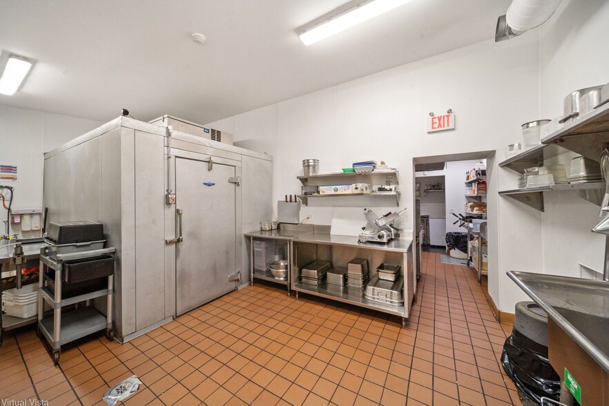 More Photos Of 7427 Roosevelt Rd, Forest Park Restaurant For Sale
