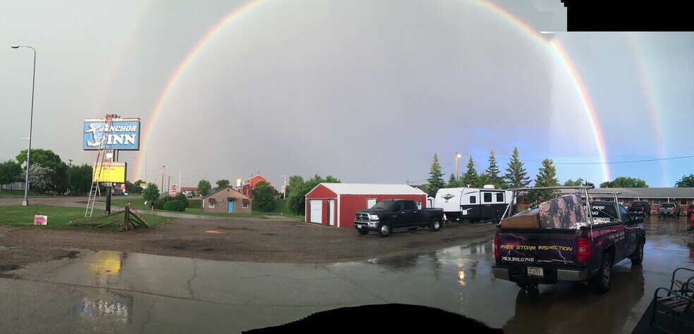 More Photos Of 105 E 5th St, Murdo Hotel For Sale