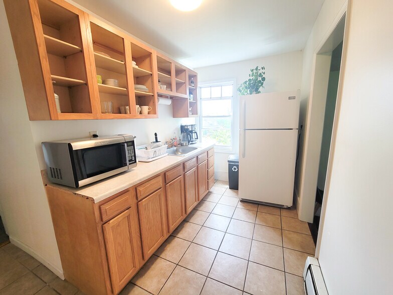 More Photos Of 134 Main St, Beacon Storefront Retail Residential For Lease