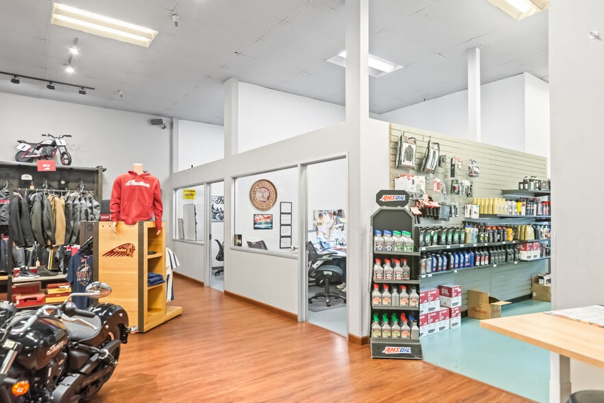 More Photos Of 456-460 Meridian Ave, San Jose Auto Dealership For Sale