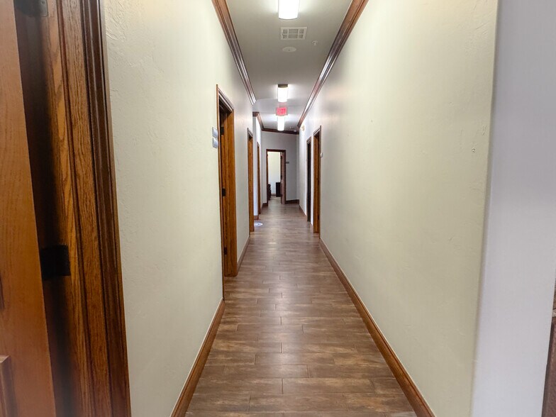 More Photos Of 9212 N Kelley Ave, Oklahoma City Office For Lease