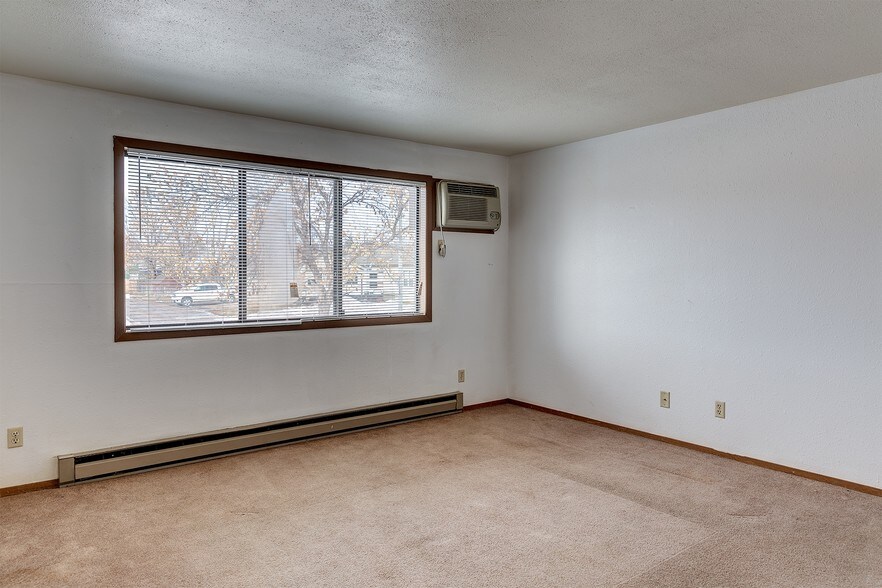 More Photos Of 2910-3002 17th Ave W, Williston Apartments For Sale