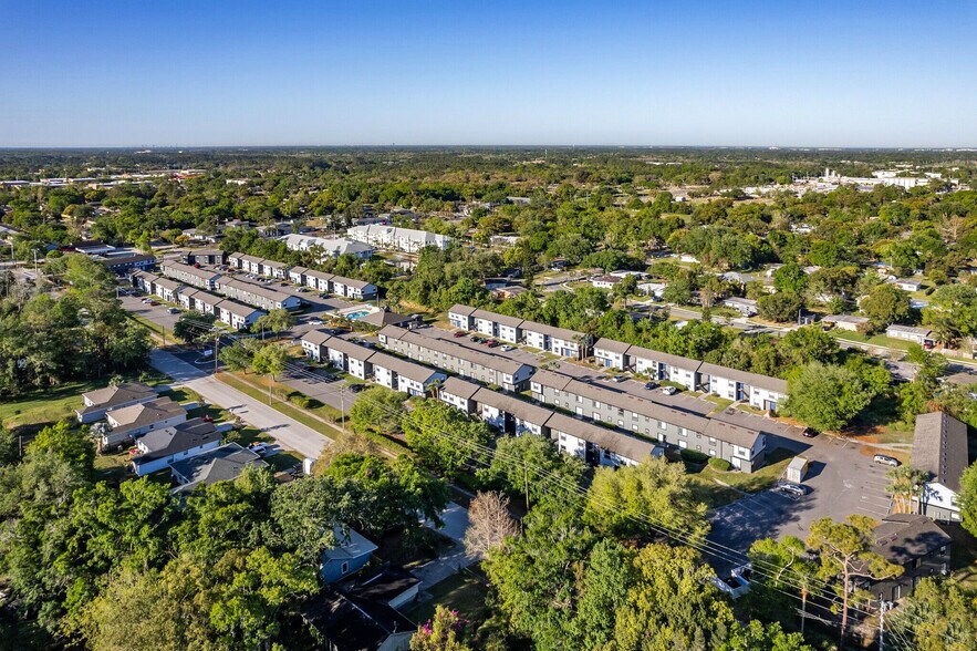 More Photos Of 2450 Hartwell Ave, Sanford Apartments For Sale