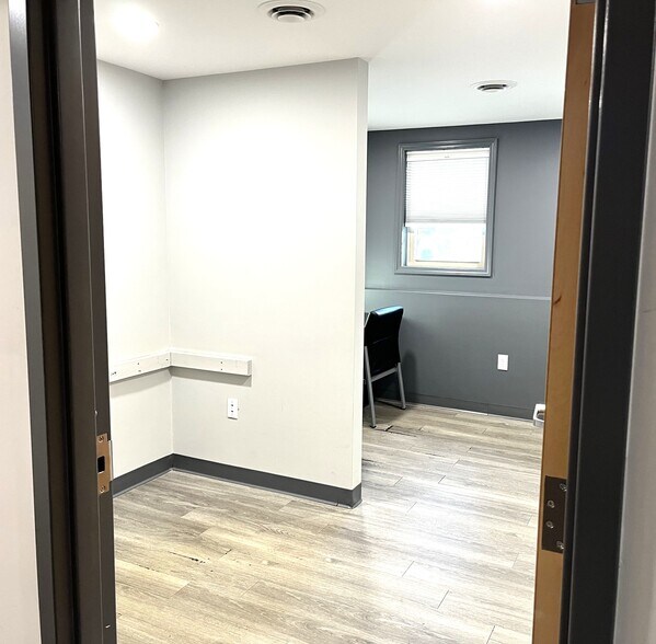 More Photos Of 3 Mound Ct, Merrimack Medical For Lease