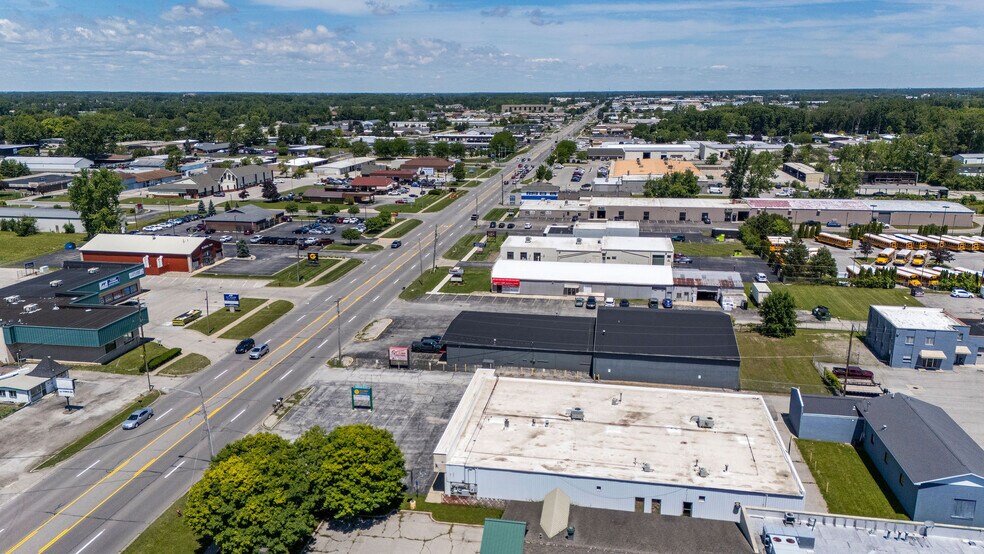 More Photos Of 3220 Bay Rd, Saginaw Storefront For Sale