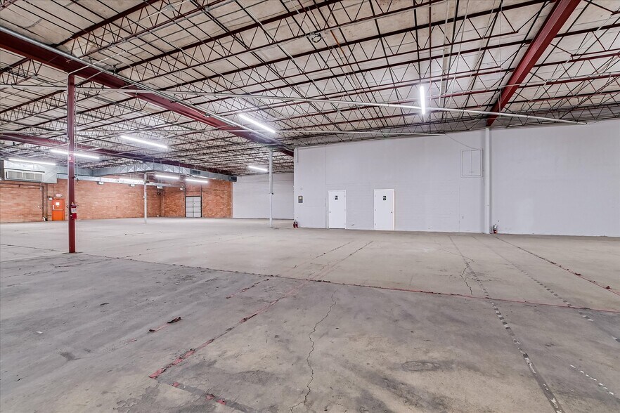 More Photos Of 1734 Centennial Blvd, San Antonio Warehouse For Sale