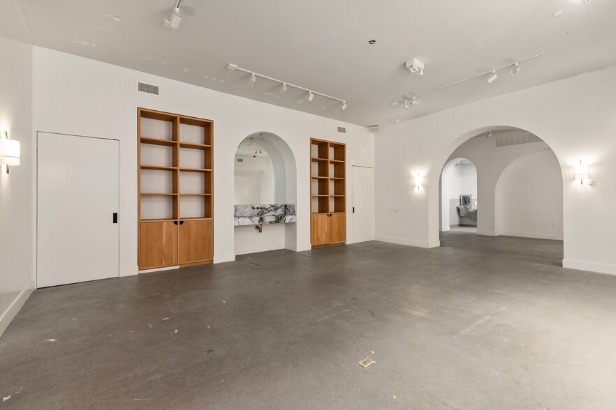 More Photos Of 106 N 6th St, Brooklyn Apartments For Lease