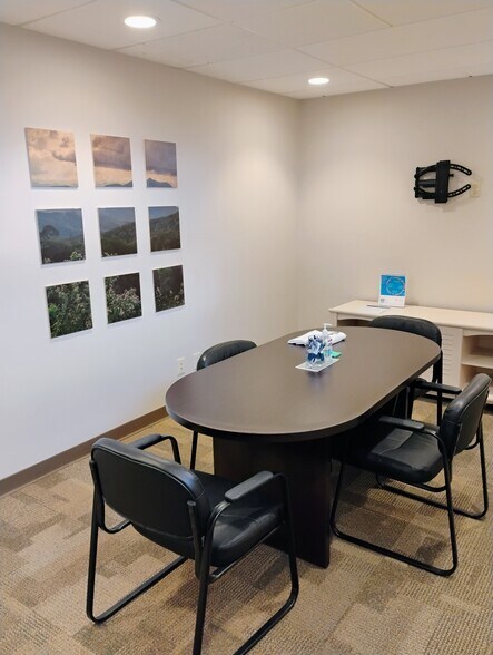 More Photos Of 205 S Liberty St, Harrisonburg General Retail For Lease