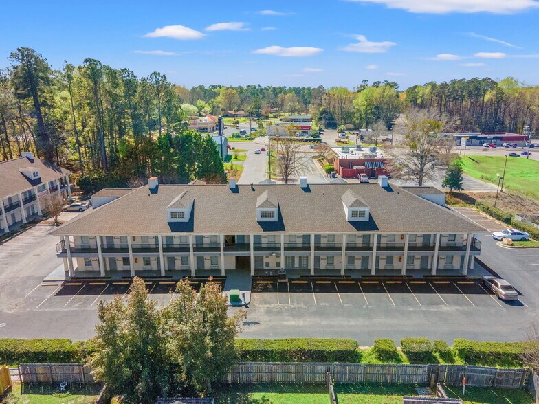 Primary Photo Of 2350 Chestnut St, Orangeburg Hotel For Sale