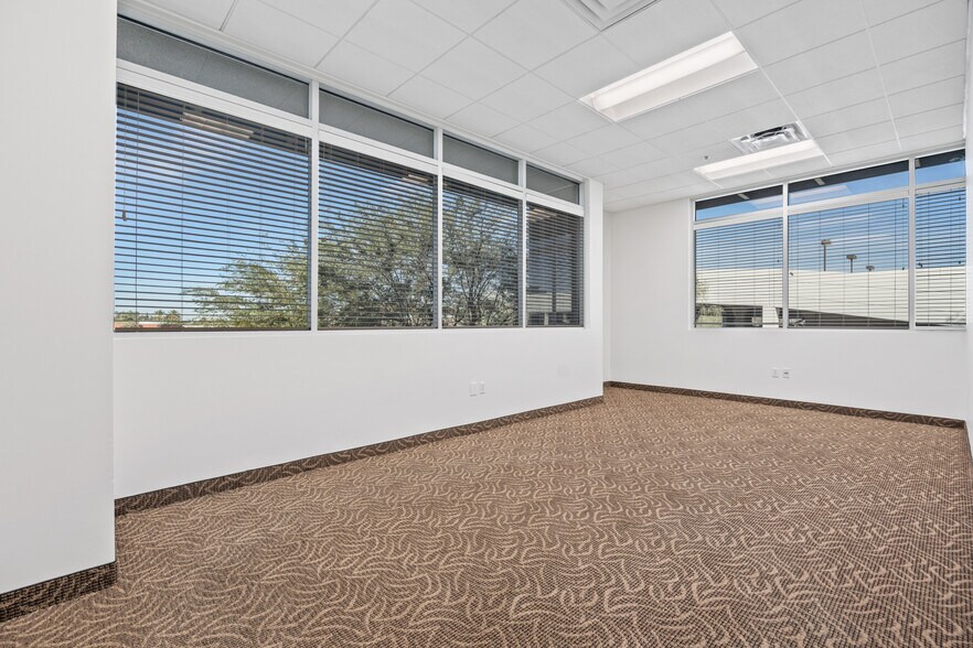 More Photos Of 13847 N Northsight Blvd, Scottsdale Office For Lease