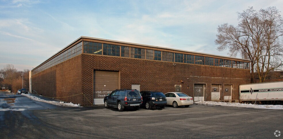 More Photos Of 65 Oser Ave, Hauppauge Warehouse For Lease