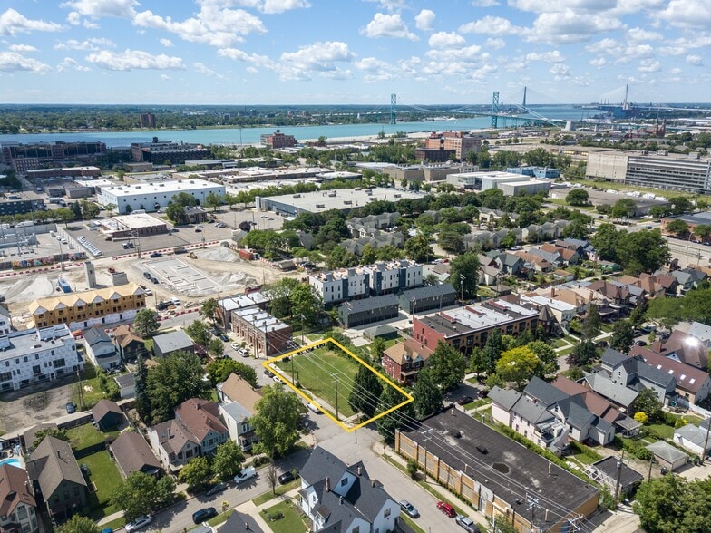More Photos Of 1601 Leverette st, Detroit Land For Sale