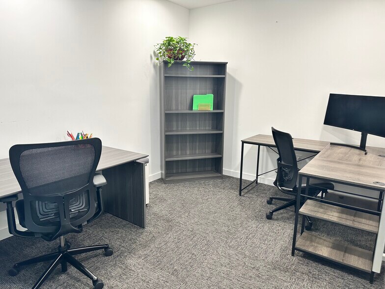 More Photos Of 800 Brickell Ave, Miami Office Residential For Lease