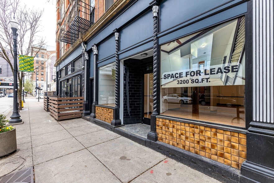 Primary Photo Of 1107-1111 Vine St, Cincinnati Storefront Retail Residential For Lease
