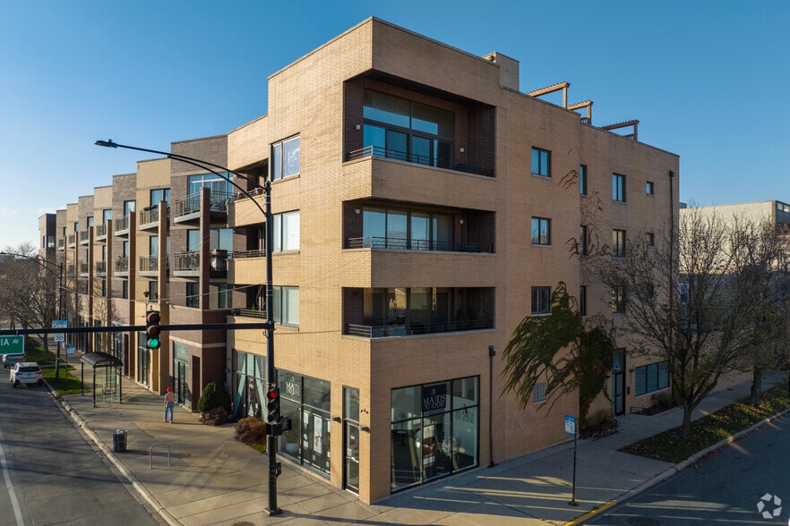 Primary Photo Of 2800-2802 W Chicago Ave, Chicago Apartments For Sale