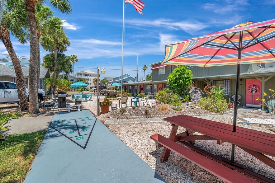 More Photos Of 1803 Gulf Blvd, Indian Rocks Beach Hotel For Sale